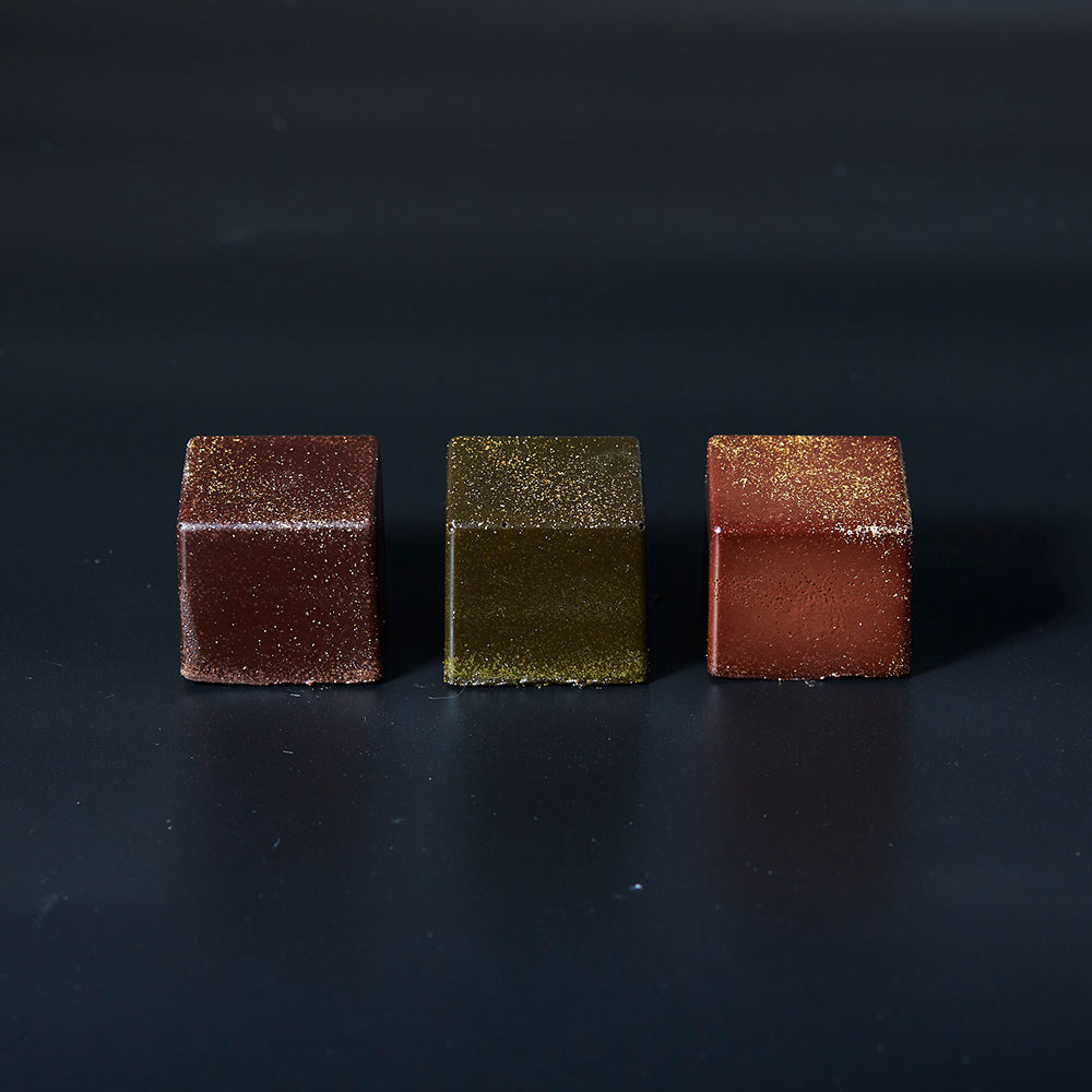 Terrine chocolate cubes (assortment: chocolate, tonka beans, matcha)